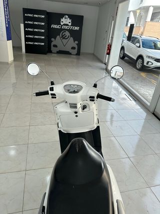 Kymco Like 125 Scooter Blanca