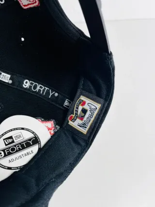 Gorra New Era 9Forty NY Yankees Negra Roja