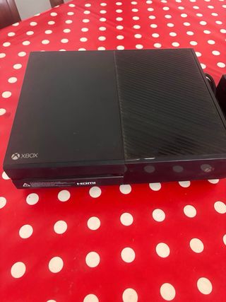 Xbox One 500 GB con Mando Blanco