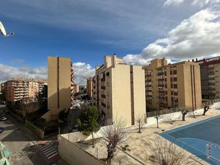 Piso en venta en Avda de Madrid - Pº de la Estación en Jaén