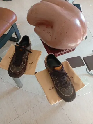 Deportivos Louis Vuitton Talla 43 Originales
