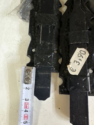 Pasador negro decorativo