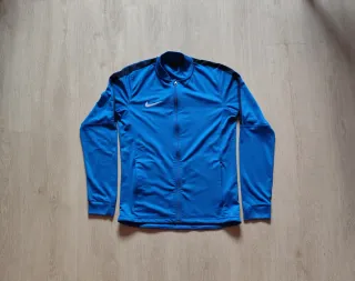 Chaqueta deportiva Nike azul