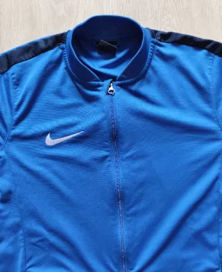 Chaqueta deportiva Nike azul