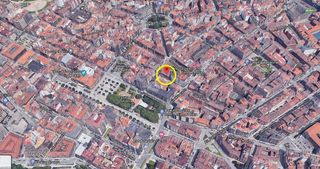 Garaje en alquiler en Centro en Gijón