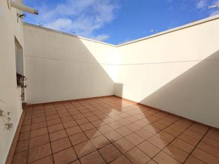 Casa adosada en venta en Tomelloso