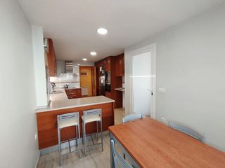 Casa adosada en venta en Tomelloso