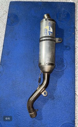 Tubo de escape Leovince SBK