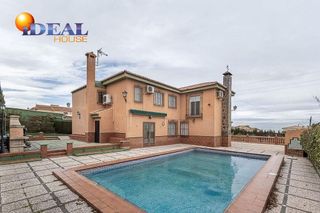 Chalet en venta en Otura