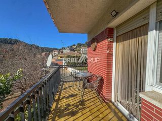 Casa en venta en Castellví de Rosanes