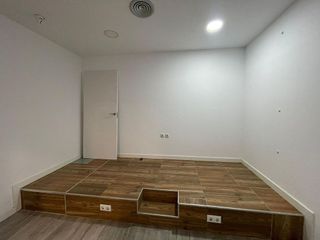Local comercial en alquiler en Sants en Barcelona