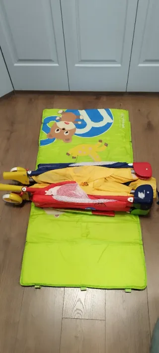 Cuna de viaje / Parque infantil