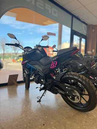 Leonart Pulse 125 Negra