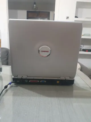 Portátil Compaq Presario 2500