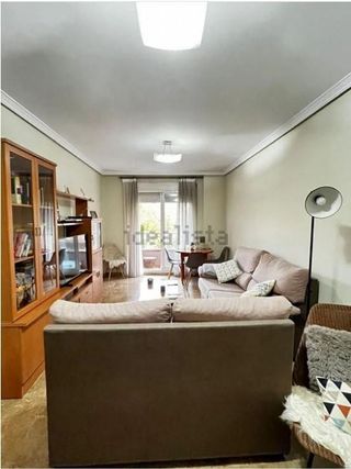 Piso en venta en Santa Cruz - Industria - Polígono Campollano en Albacete