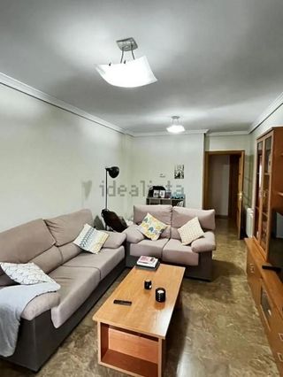 Piso en venta en Santa Cruz - Industria - Polígono Campollano en Albacete