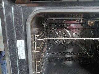 Horno y placa vitrocerámica Zanussi