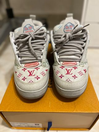 Scarpe Louis Vuitton Bianca è multicolori