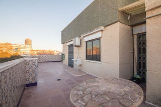 Ático en venta en Alipark en Alicante