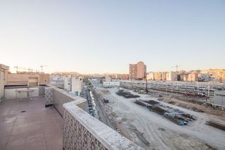 Ático en venta en Alipark en Alicante