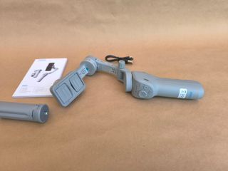 Estabilizador gimbal 3 ejes para móvil - Nuevo