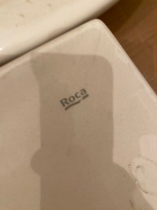 Dos Lavabos ROCA Victoria Blanco Porcelana NUVEOS