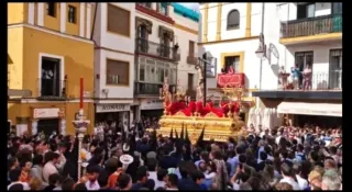 Casa completa con Balcón a Semana Santa Sevilla