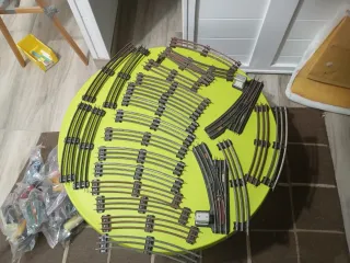 Vías de tren antiguas y desviadores