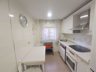 Piso en alquiler en Doctor Cerrada en Zaragoza