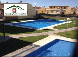 Casa adosada en venta en Cártama