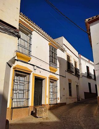 Chalet en venta en Carmona