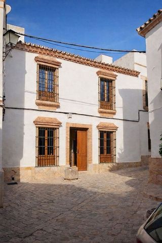 Chalet en venta en Carmona
