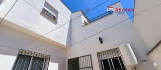 Casa adosada en venta en Don Benito