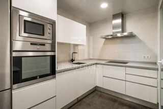 Piso en venta en La Salut en Barcelona
