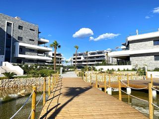 Casa adosada en venta en La Siesta - El Salado - Torreta en Torrevieja