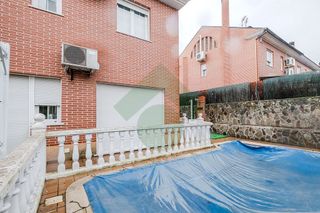 Casa pareada en venta en Griñón