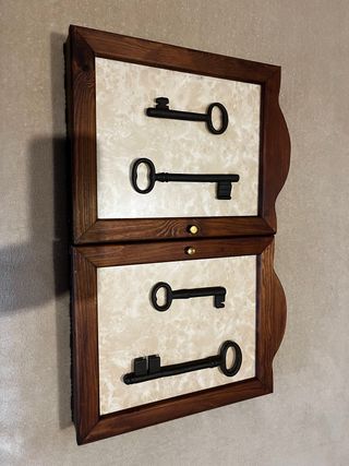 Cuelgallaves decorativo madera y mármol