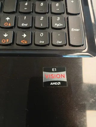 Portátil Lenovo Negro