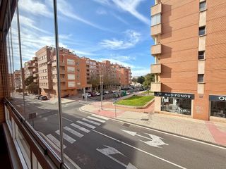 Piso en venta en San Luis en Almería