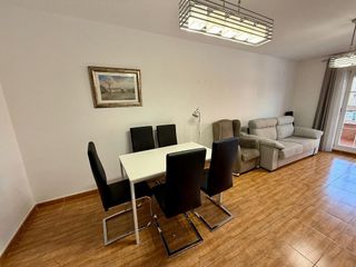 Piso en venta en San Luis en Almería