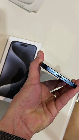 iPhone 15 Pro Max Azul Espacial