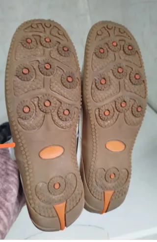 Zapatos de piel blancos