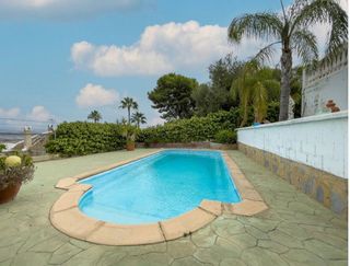 Chalet en venta en Manantiales - Lagar - Cortijo en Alhaurín de la Torre