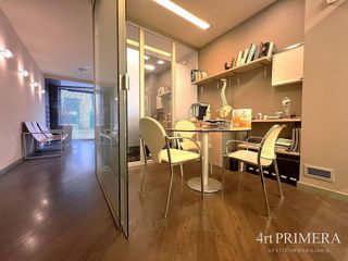 Local comercial en alquiler en Porta en Barcelona