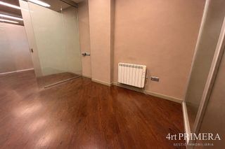 Local comercial en alquiler en Porta en Barcelona