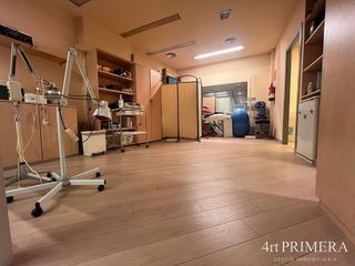 Local comercial en alquiler en Porta en Barcelona