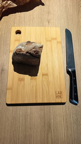 Tagliere in bambù rinnovato 22x33cm con piedini