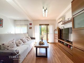 Piso en venta en Can Serra en Hospitalet de Llobregat, L´