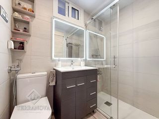 Piso en venta en Can Serra en Hospitalet de Llobregat, L´