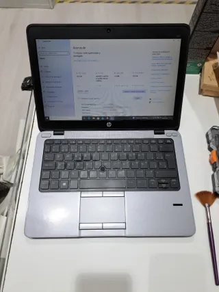 HP EliteBook 820 G1